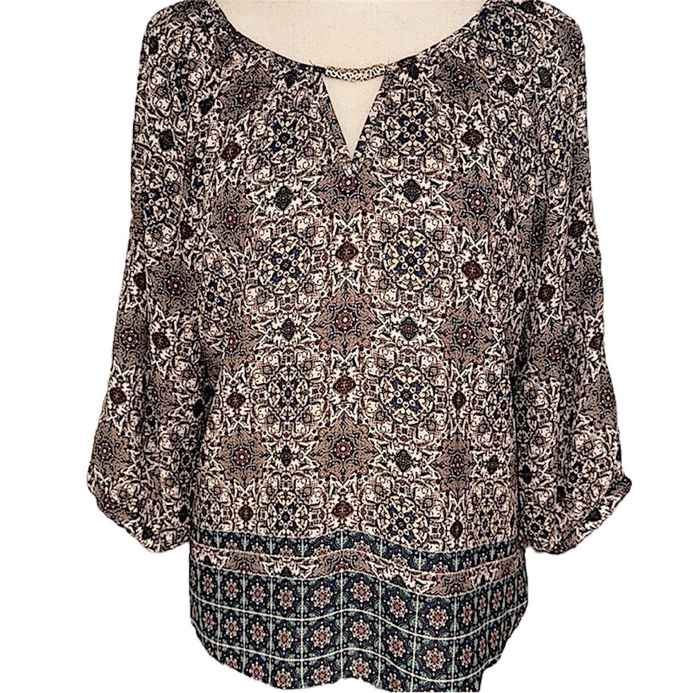 3/$20 Boho Peasant Top Multi Hue Paisley Print Gold Keyhole Detail Open Sleeve
